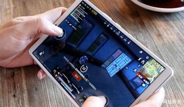 和平精英雀神辅助华为